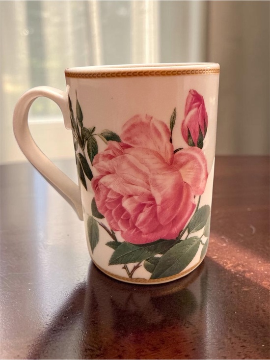 I.Godinger & Co. Other - I. Godinger & Co. Pink Rose Ceramic Mug w/Gold Trim (No chips or cracks/2 bumps)